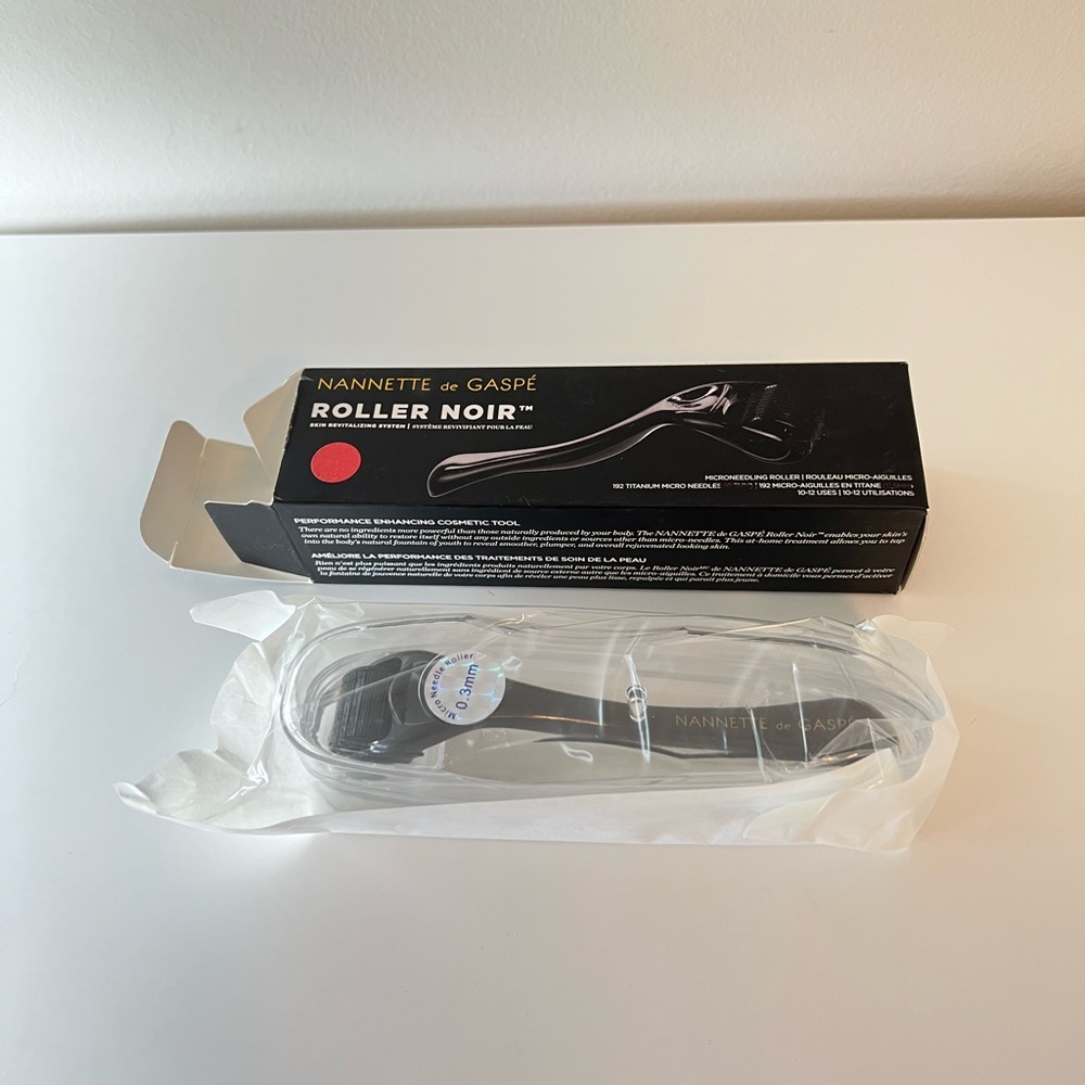 Brand new Nannette de Gaspe Roller Noir microneedling roller